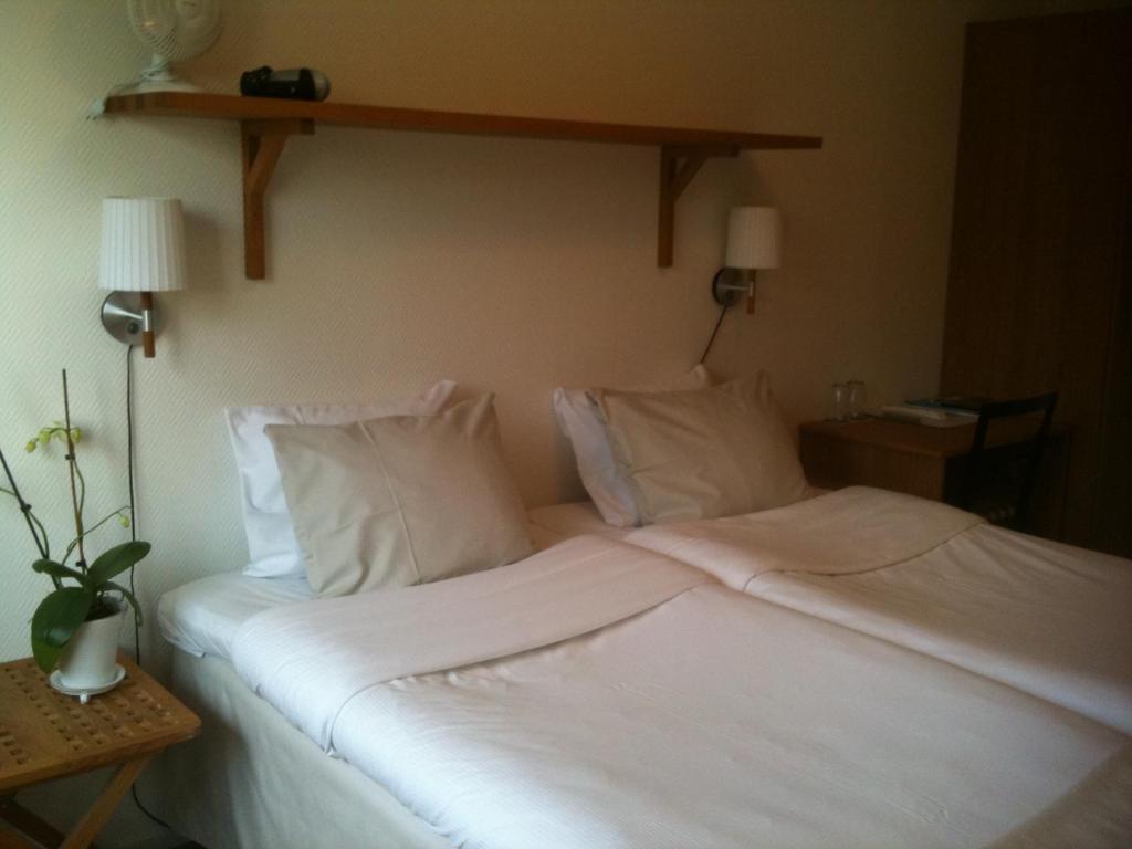 Kiviks Hotell Rum bild